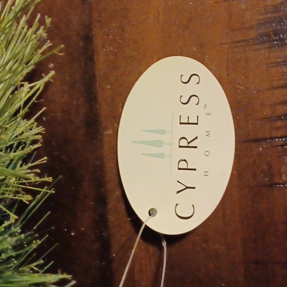 Adorable Chair Ornament - Picture 2 of 2